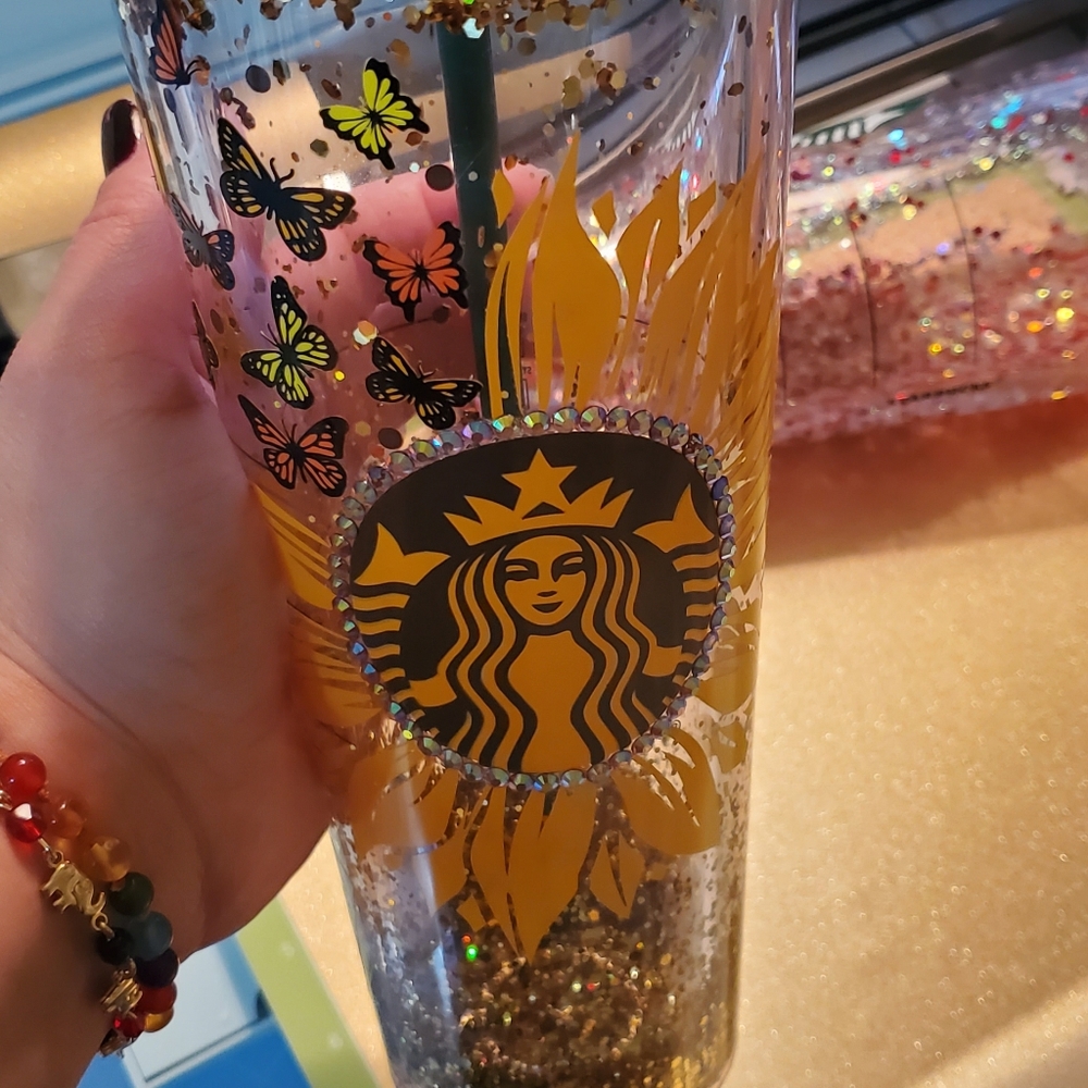 Sunflower snowglobe tumbler